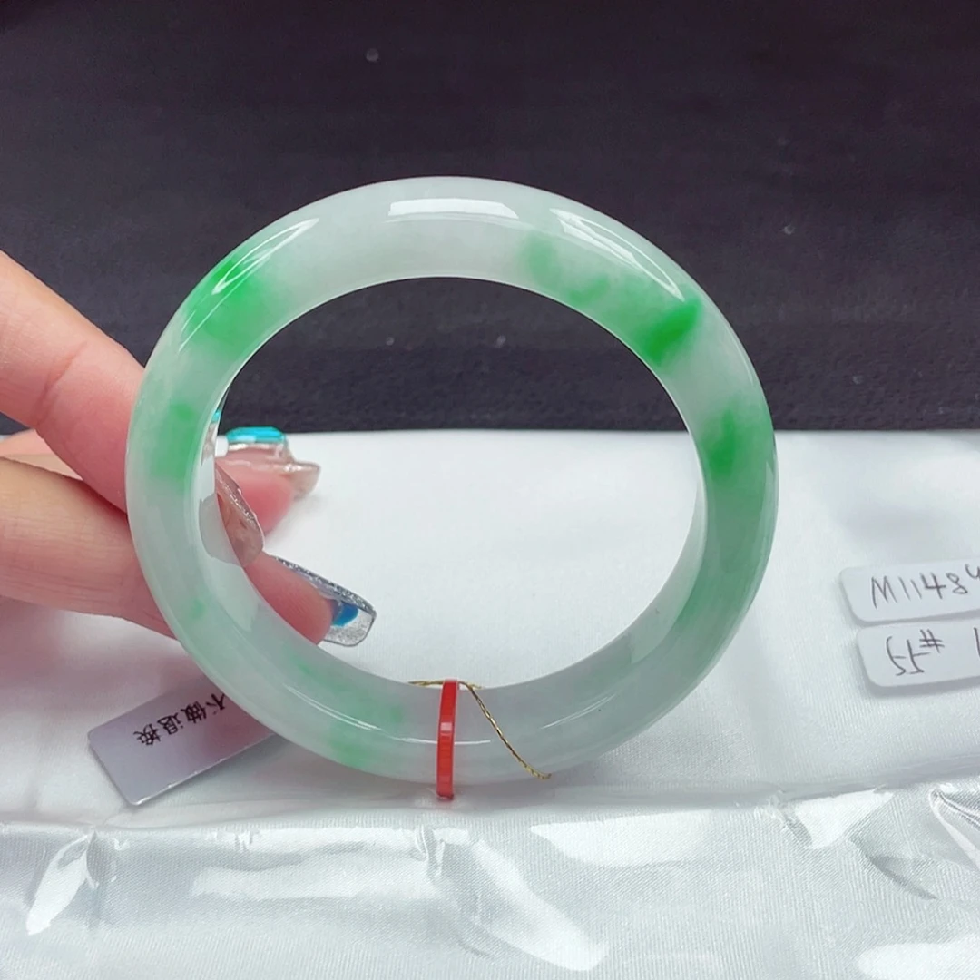 【闪购商品】未镶嵌手镯翡翠55圈899