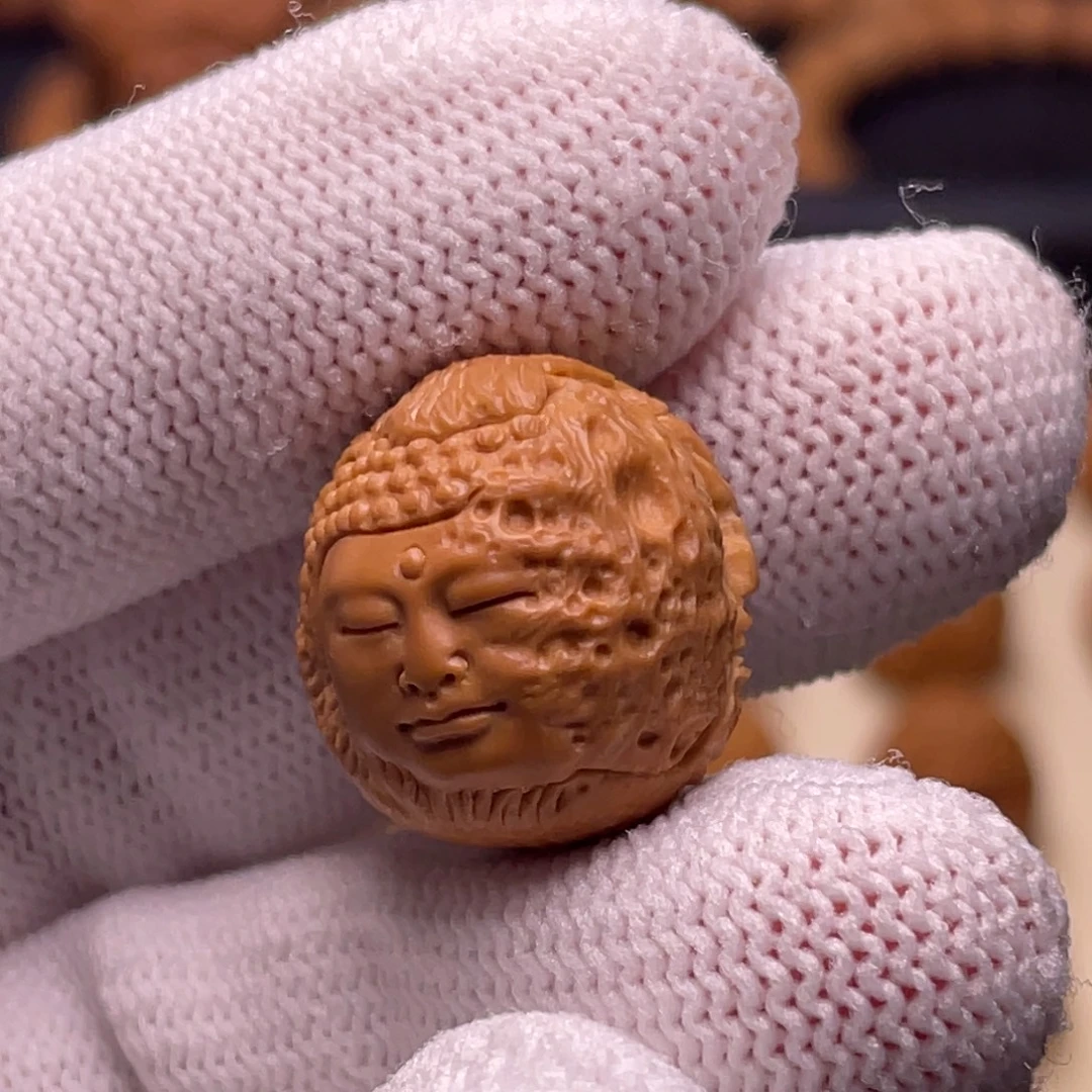 猴头核桃吊坠夺面18.7