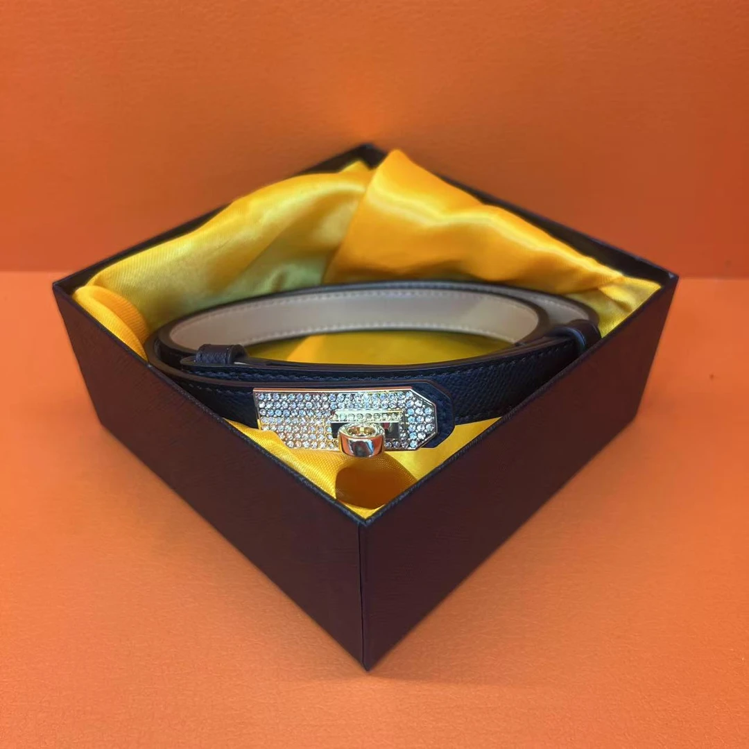 A10轻奢女奢侈皮带小香风百搭腰带女士带扣蓝色四边形优雅双面