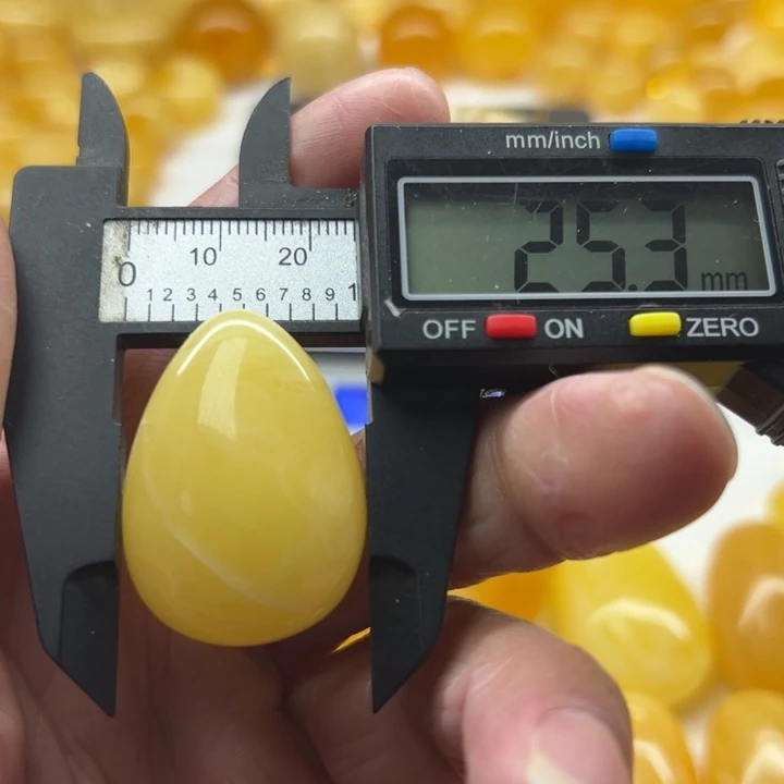 琥珀（矿物珀）未镶嵌裸石