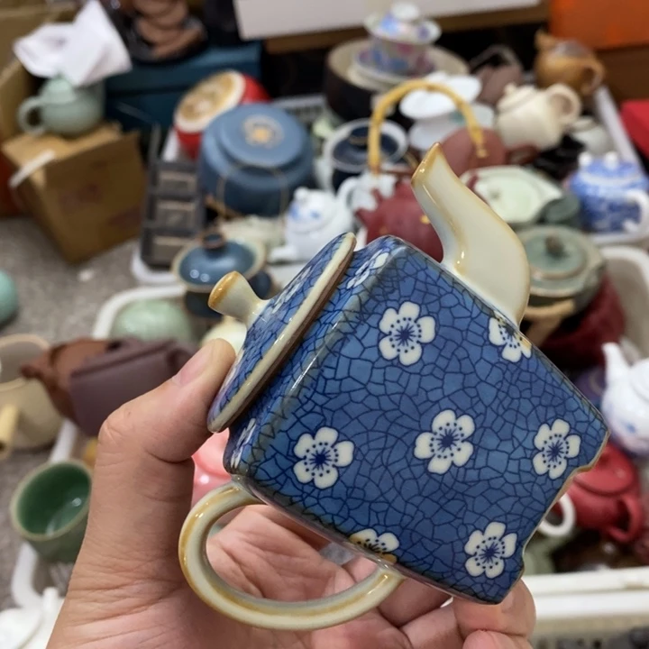 陶瓷艺术品及陶瓷壶