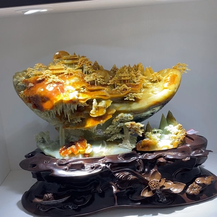 蛇纹石玉（覆膜）未镶嵌珠宝奇石