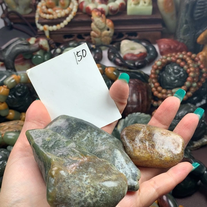 岫岩河磨玉（透闪石质玉）把件未镶嵌