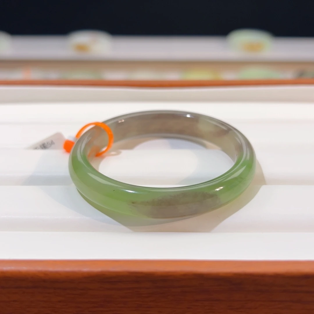 和田玉手镯未镶嵌鈈*染