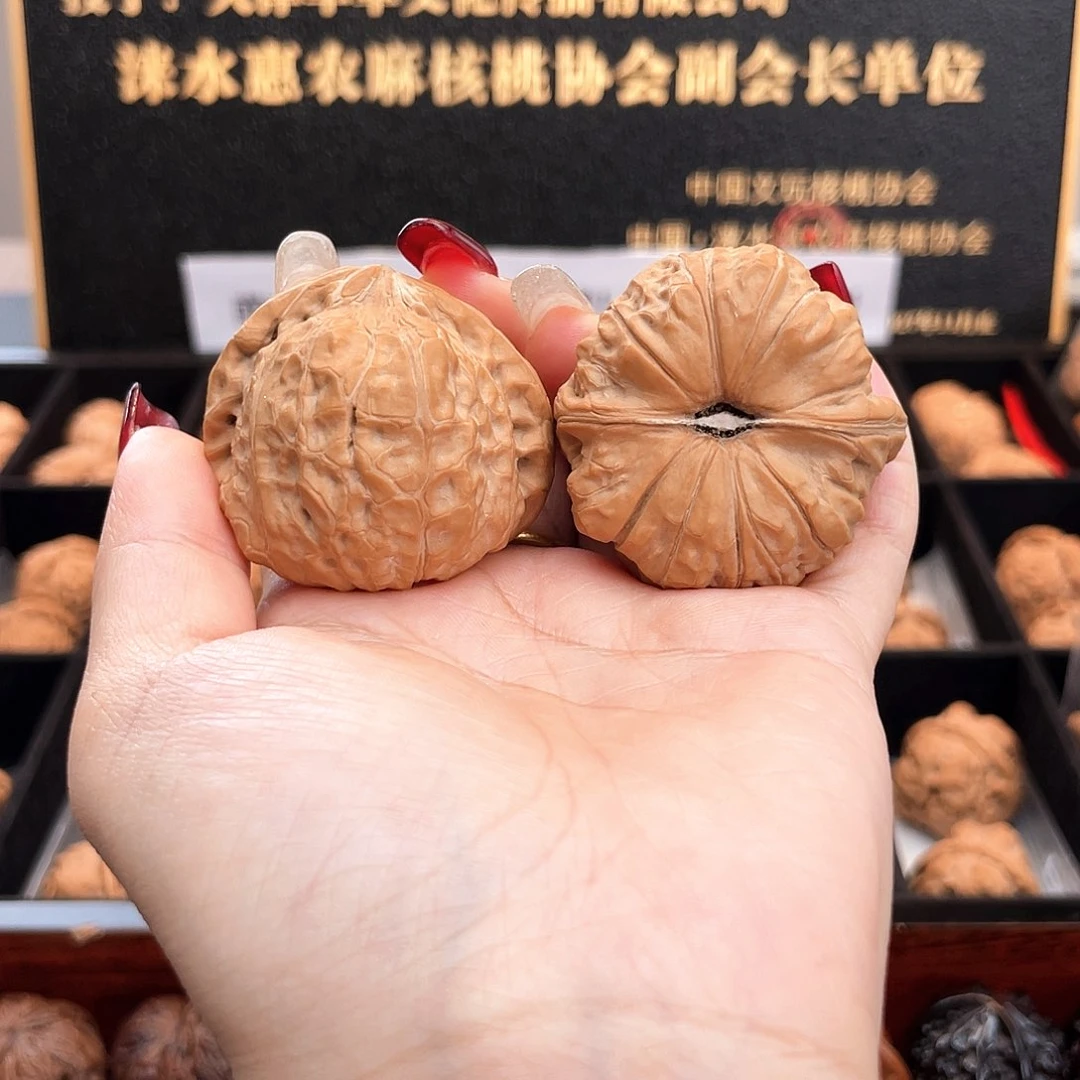 把件文玩核桃43南瓜全品三角桩型正圆凹底4318