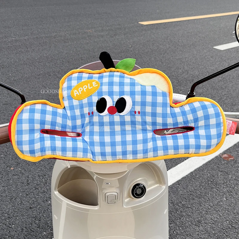 电动车前置宝宝防撞垫可爱卡通创意电瓶车婴儿玩偶防撞头保护垫子