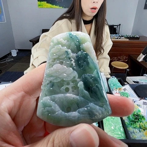 翡翠未镶嵌颈饰翡翠