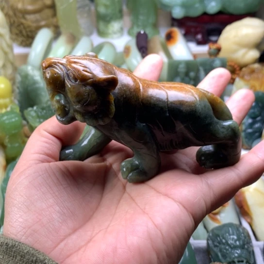 大***沙岫岩河磨玉（透闪石质玉）未镶嵌挂件