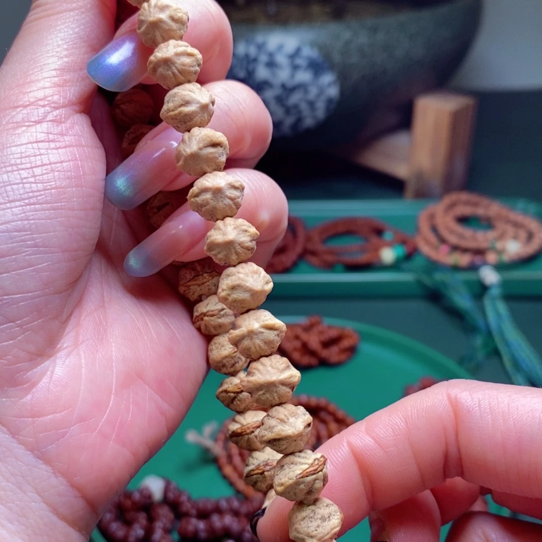 柏香籽/百香籽吊坠188红牙1.0