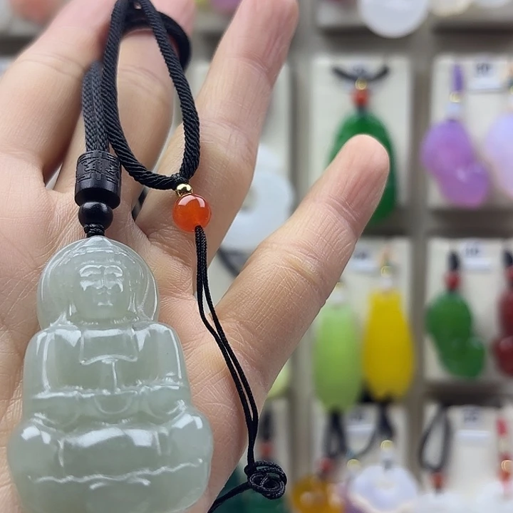 北***饰石英质玉未镶嵌颈饰