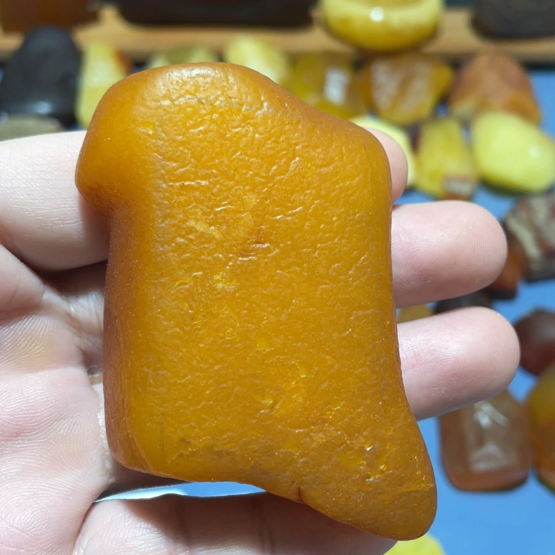 定制蜜蜡未镶嵌全皮，切牌