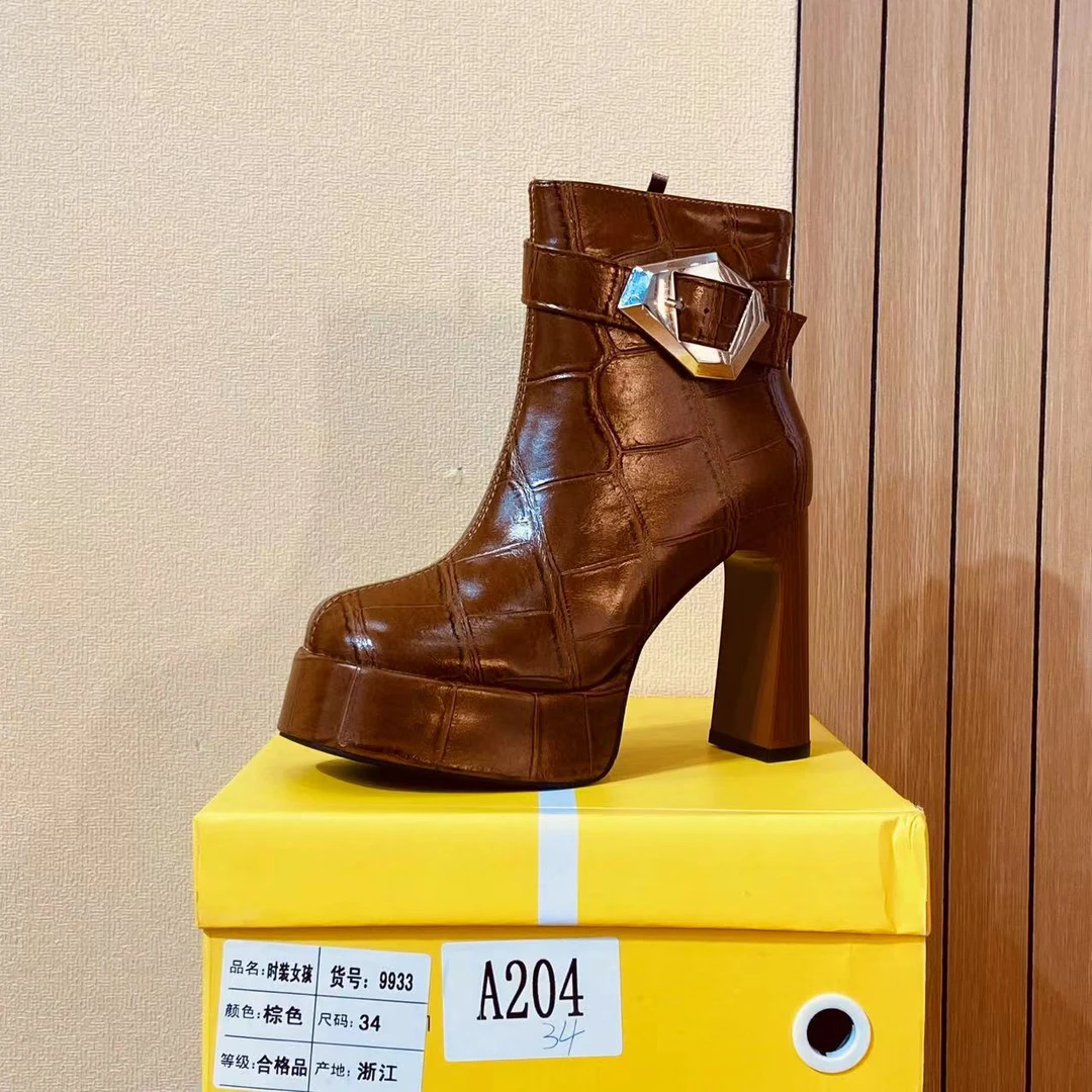 【清仓】2025小个子厚底平增高百搭女鞋A204