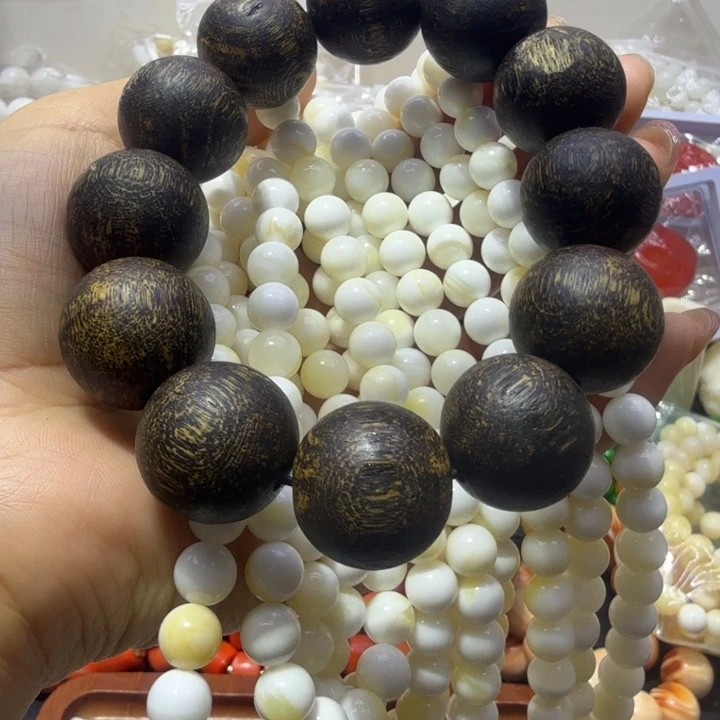 核桃手串/手链0.8/108带黄全品