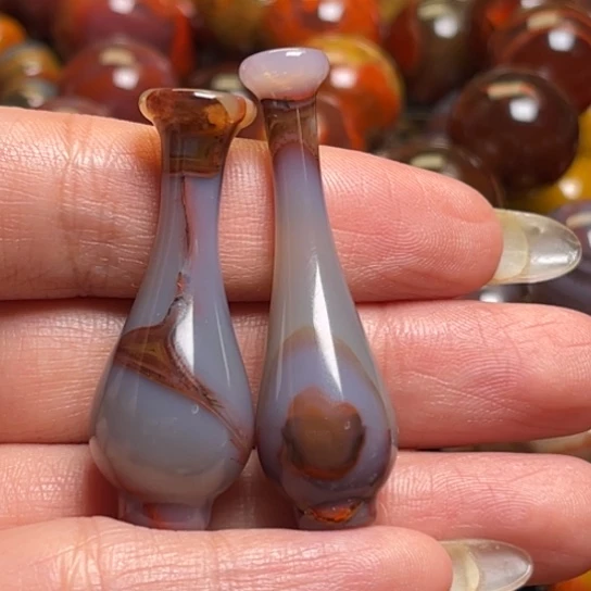 冒***鼎玛瑙/玉髓未镶嵌吊坠