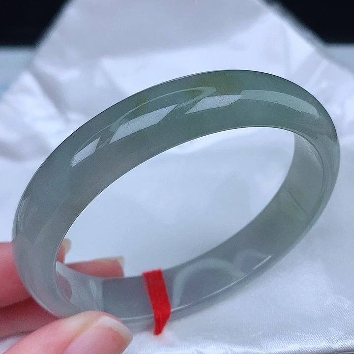 未镶嵌手镯（贵妃镯）翡翠天然