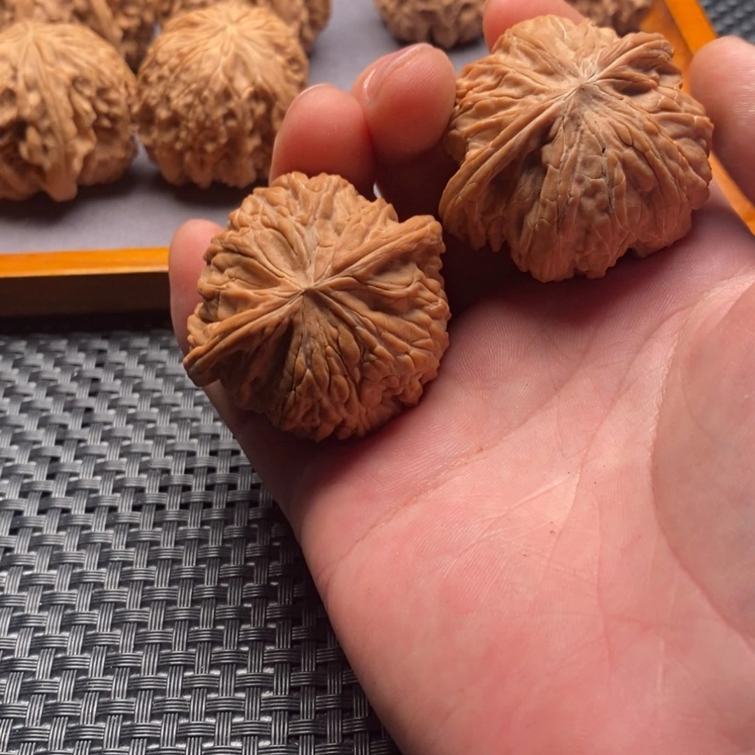 文玩核桃精品对磨盘
