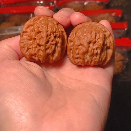 文玩核桃把件磐石35