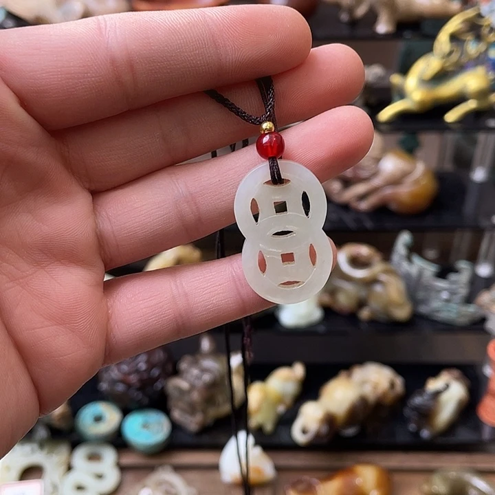 和田玉（糖玉）未镶嵌颈饰