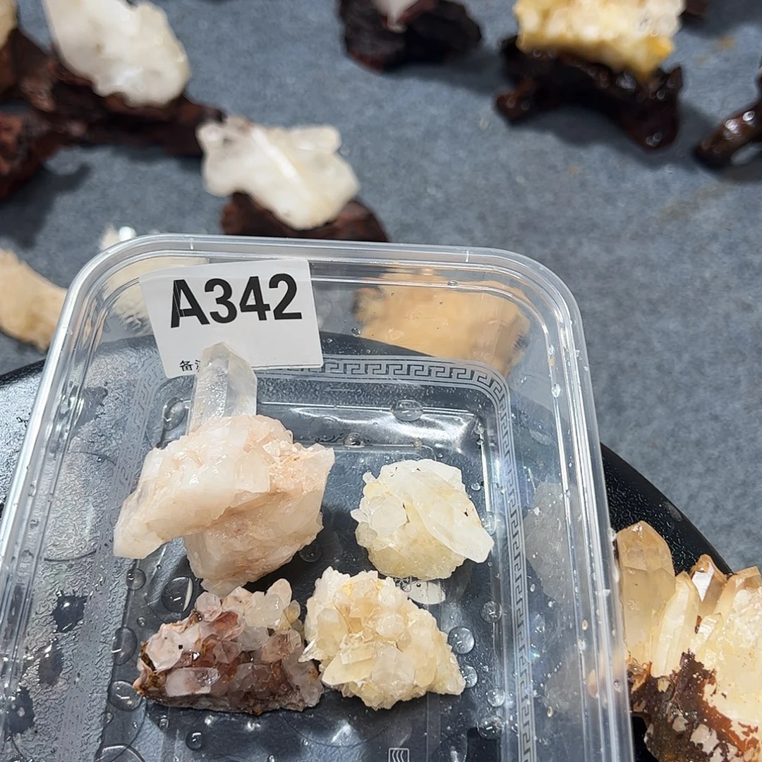 1***2水晶未镶嵌珠宝半成品