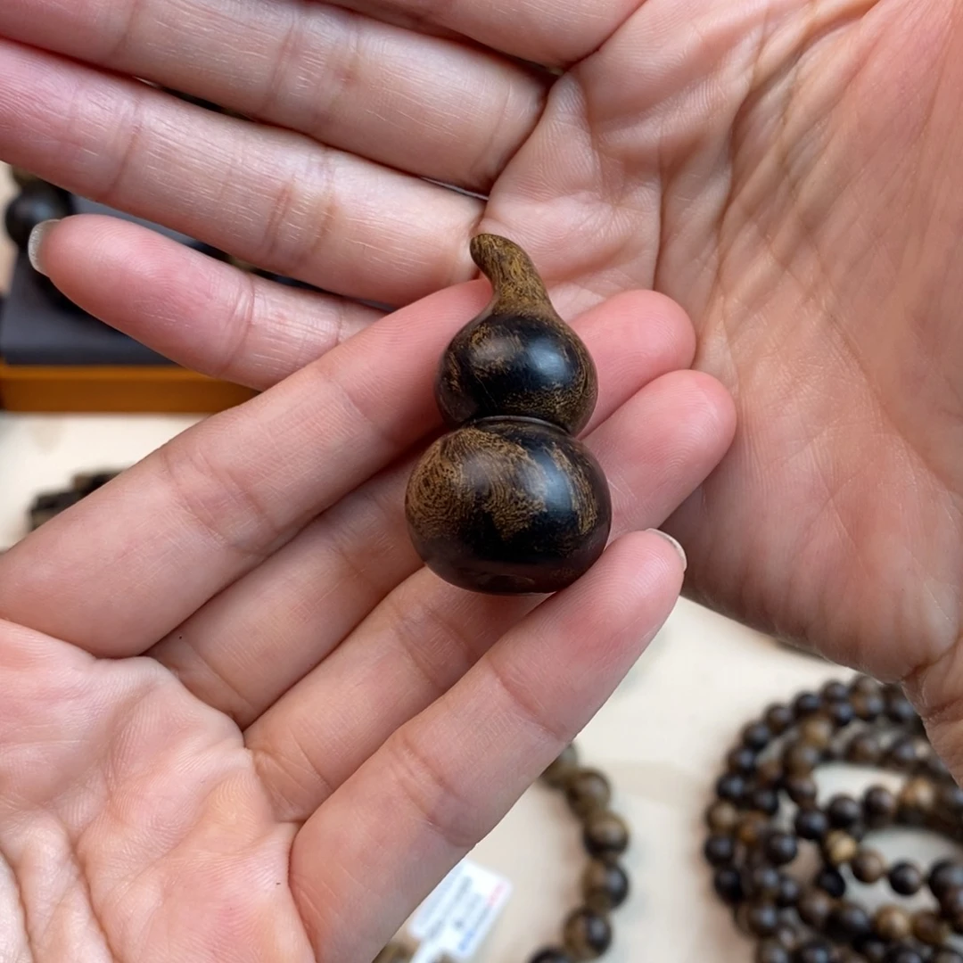 吊坠沉香无***生越南芽庄白棋瘤疤