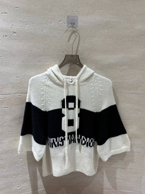 99新 DIOR/迪奥 衣服肩宽不限胸围 94 衣长 54 尺码 40 编码 1002