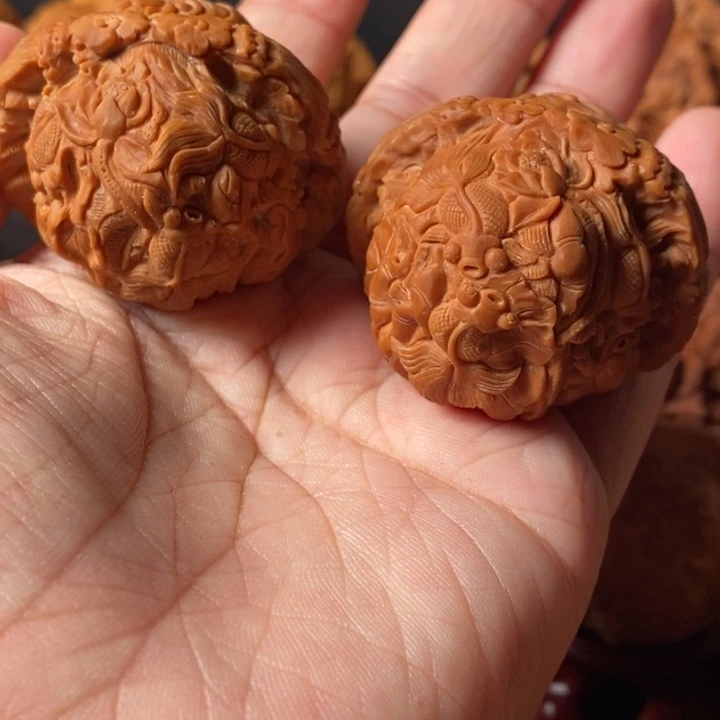 逍***游把件文玩核桃金鱼