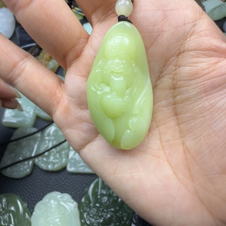 和田玉未镶嵌珠宝奇石