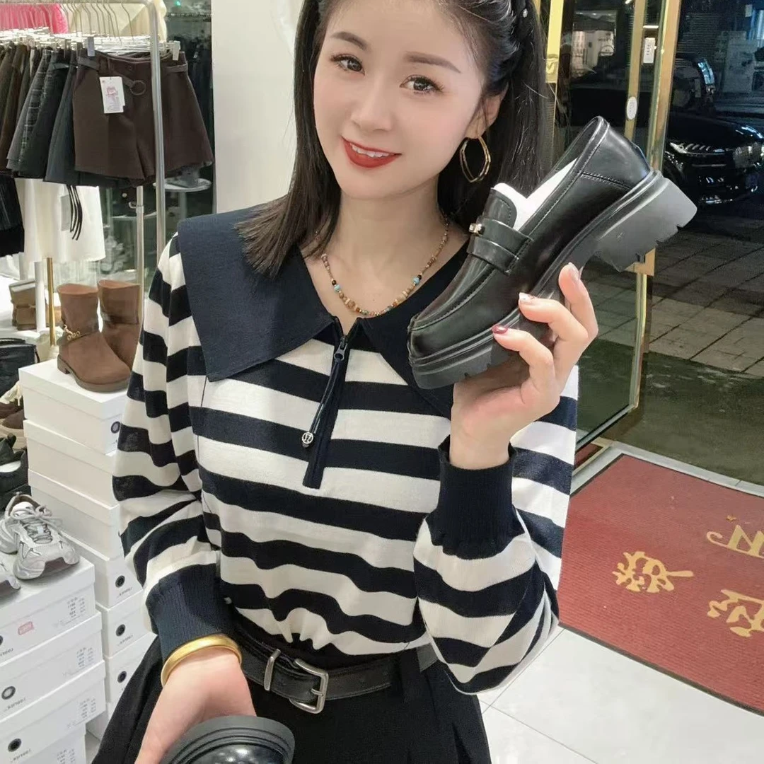 翻领条纹洋气上衣