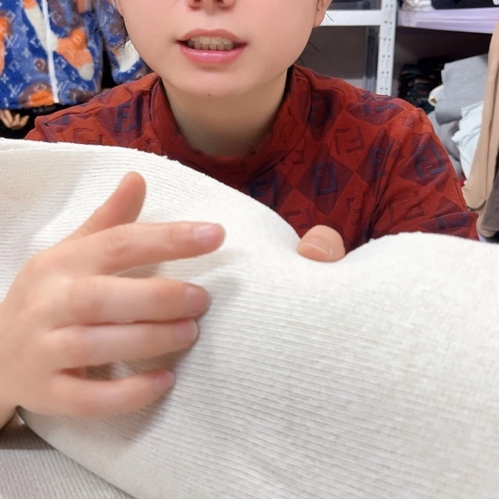 白色UYK一体绒布料1.5米