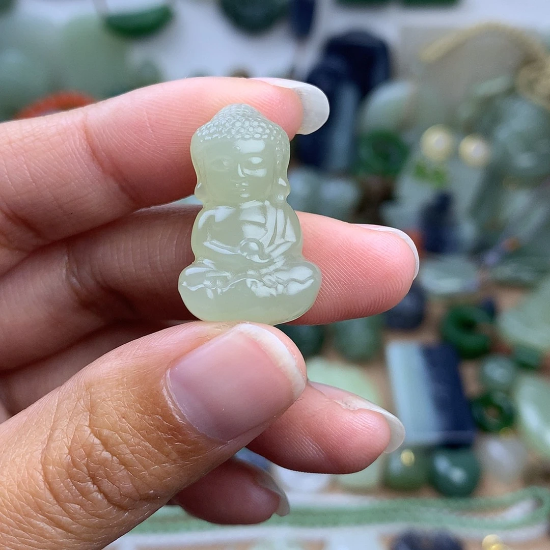 和田玉未镶嵌颈饰