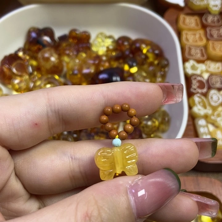 琥珀未镶嵌珠宝奇石蝴蝶结提溜