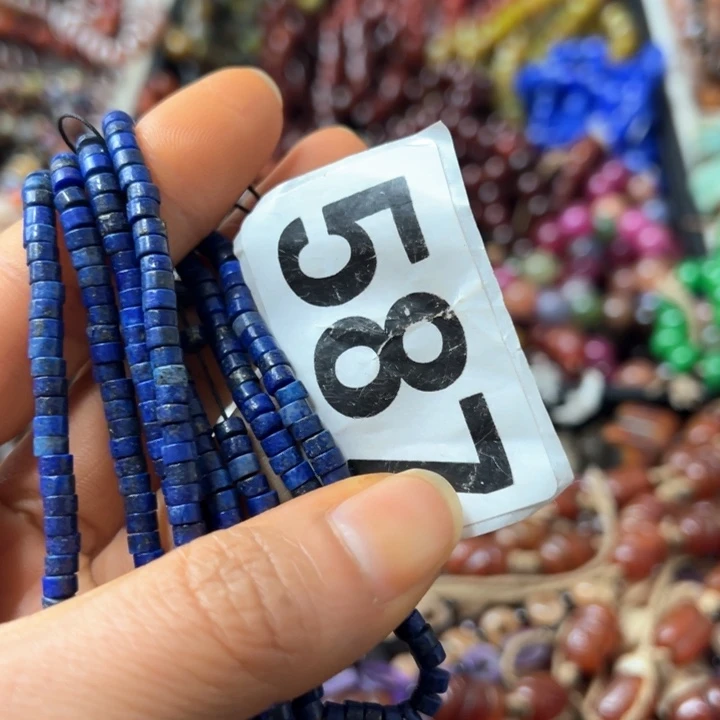 玛瑙/玉髓颈饰未镶嵌解**馆