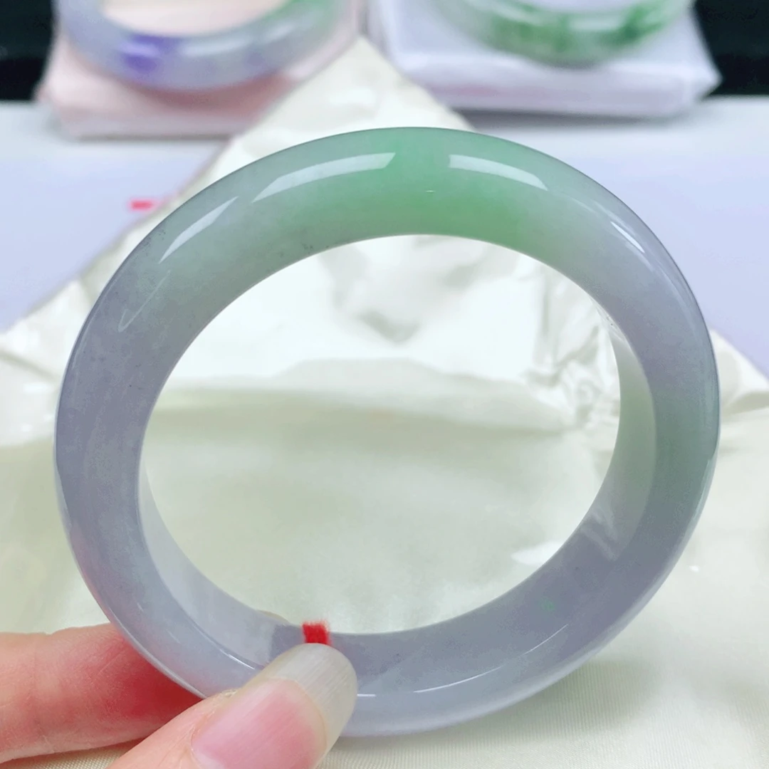 翡翠未镶嵌手镯  编号69 正圈54+