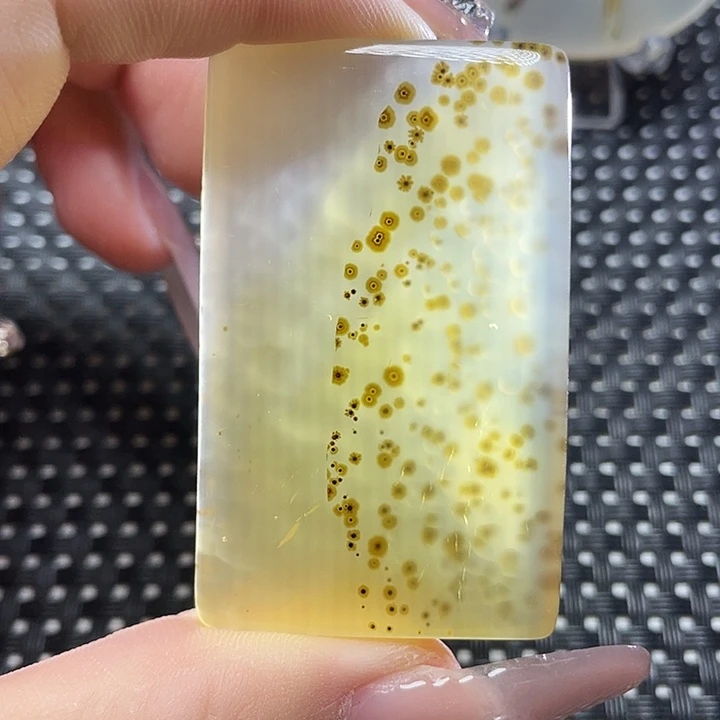 未镶嵌颈饰玛瑙/玉髓