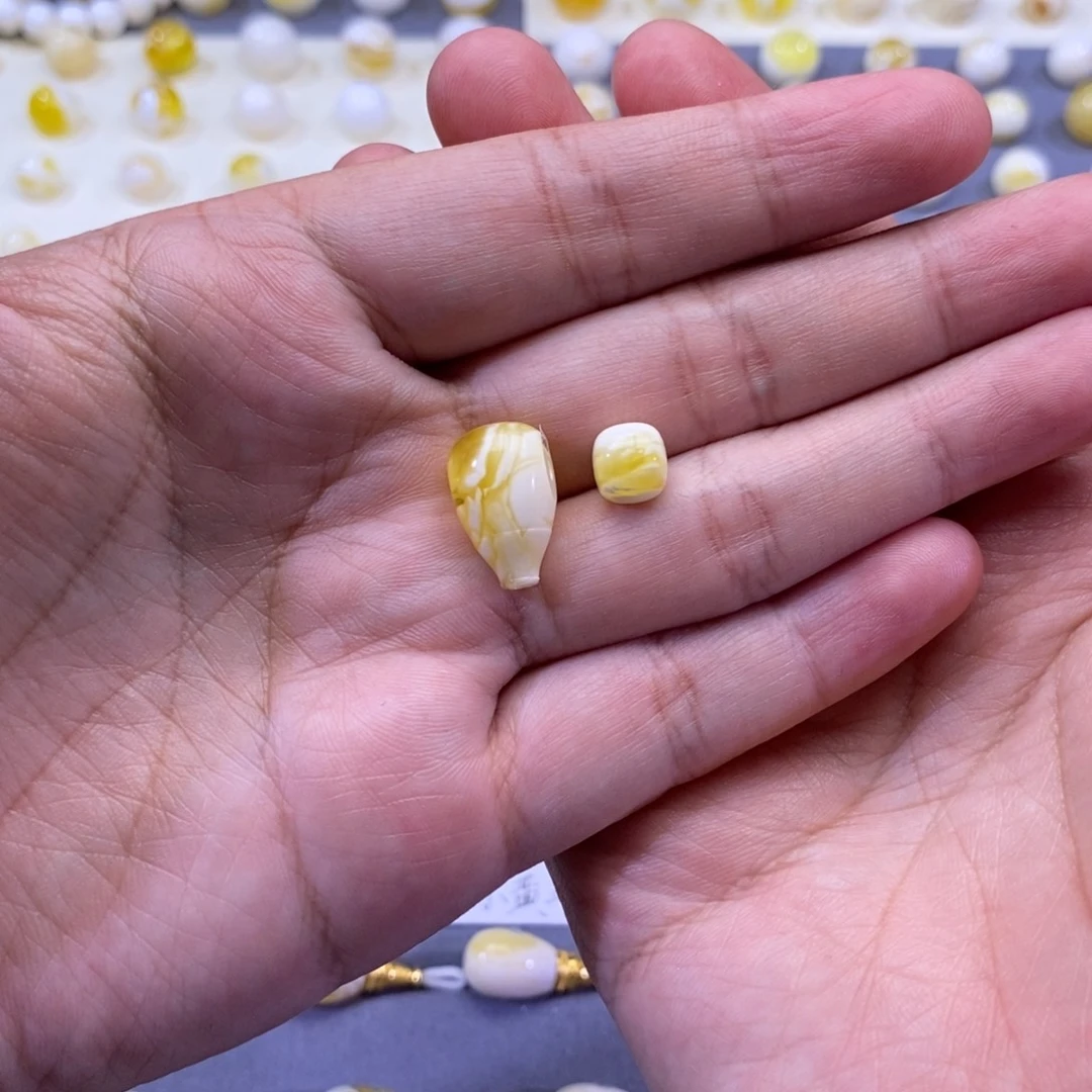 琥珀珠宝奇石未镶嵌水**华