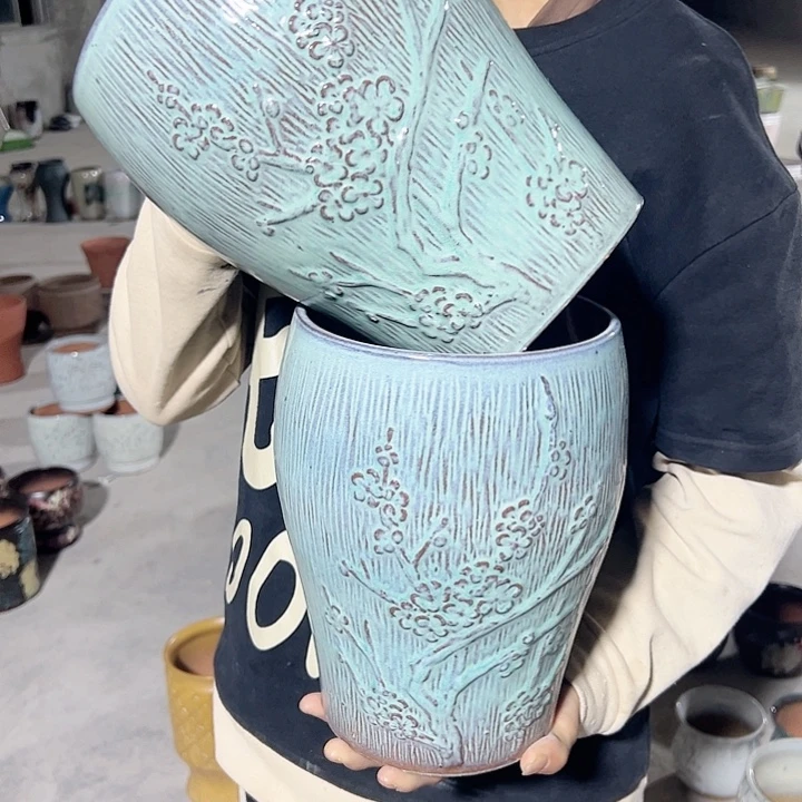 高度26厘米口20厘米