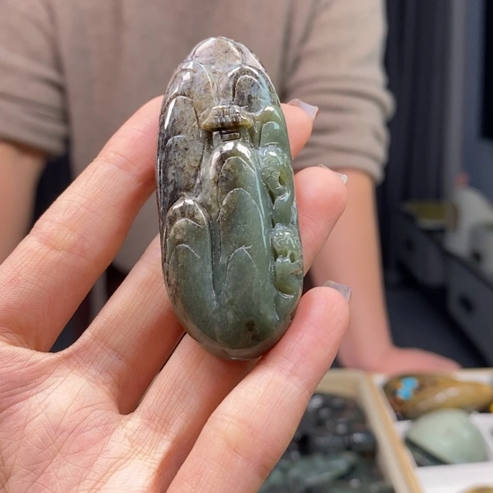 岫岩河磨玉（透闪石质玉）颈饰未镶嵌