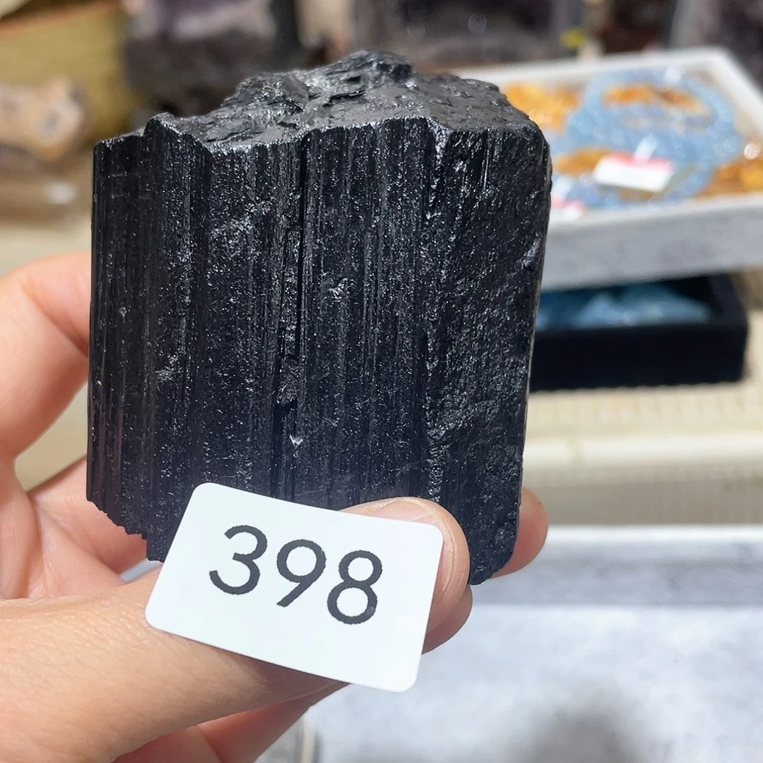 水晶摆件……未镶嵌