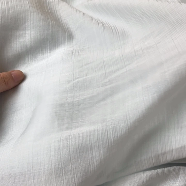 淡蓝树皮皱内衬3米。