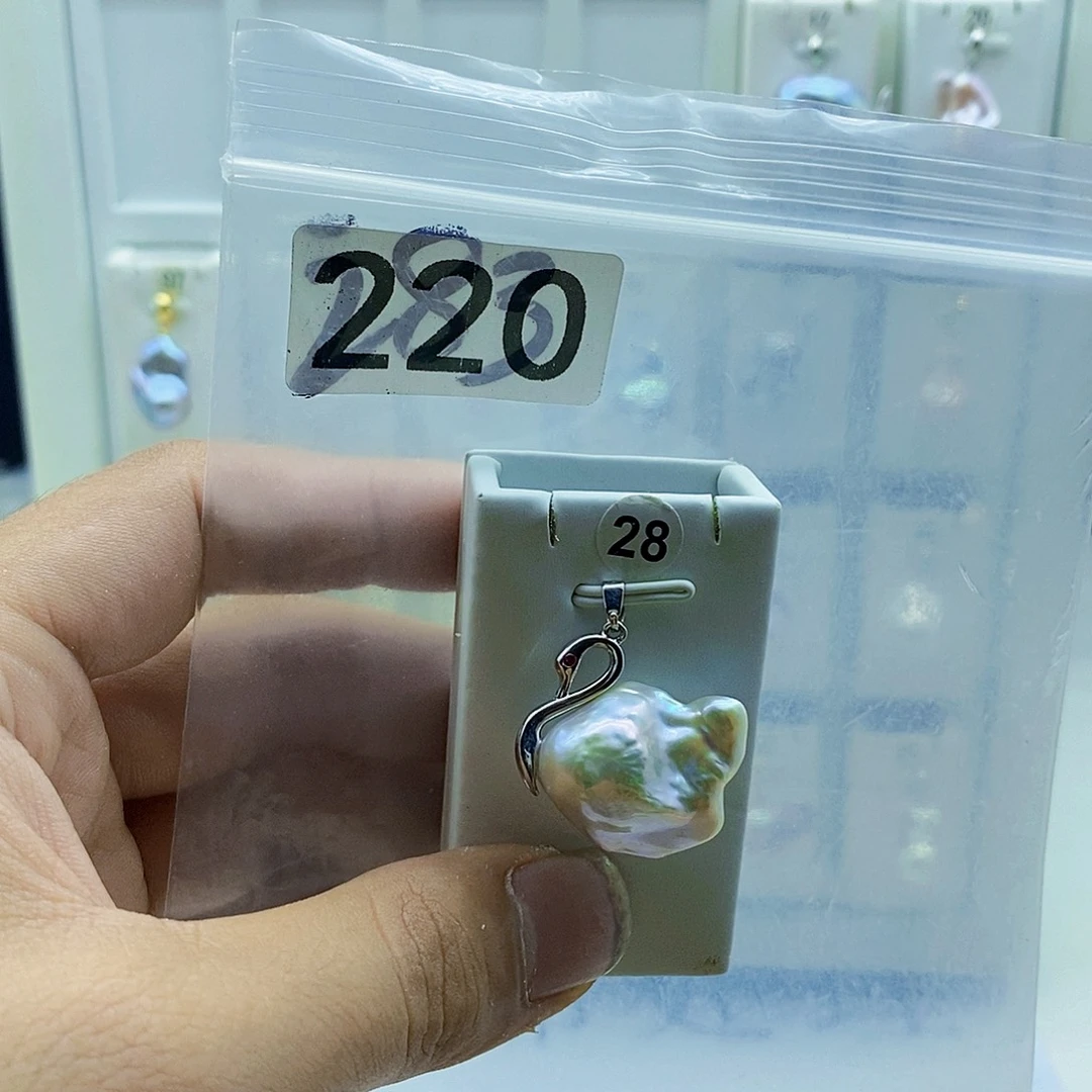 颈饰合金淡水珍珠