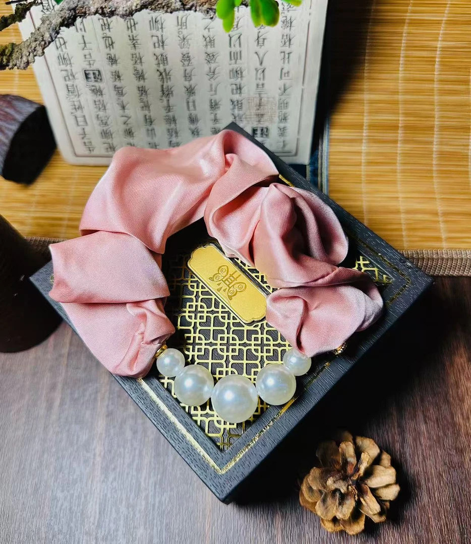 苗族刺绣/手工艺/粉色发圈一个