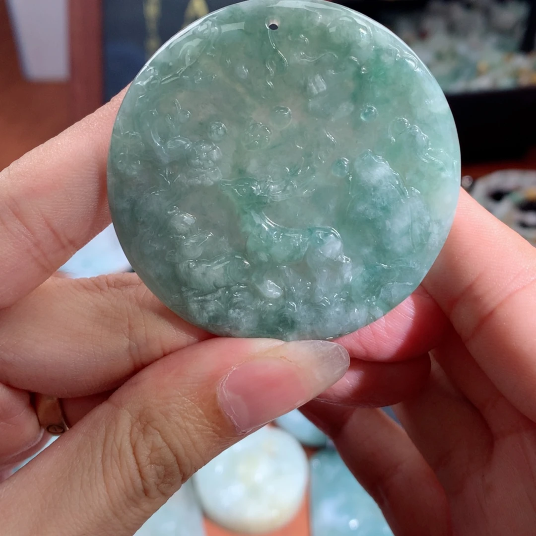 翡翠未镶嵌颈饰翡翠