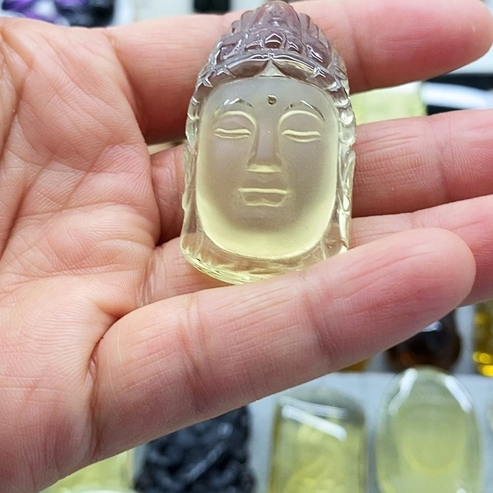 颈饰水晶未镶嵌观音