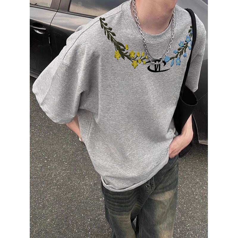 花灰色花卉刺绣短袖男夏季美式cleanfit痞帅T恤小领口正肩五分袖