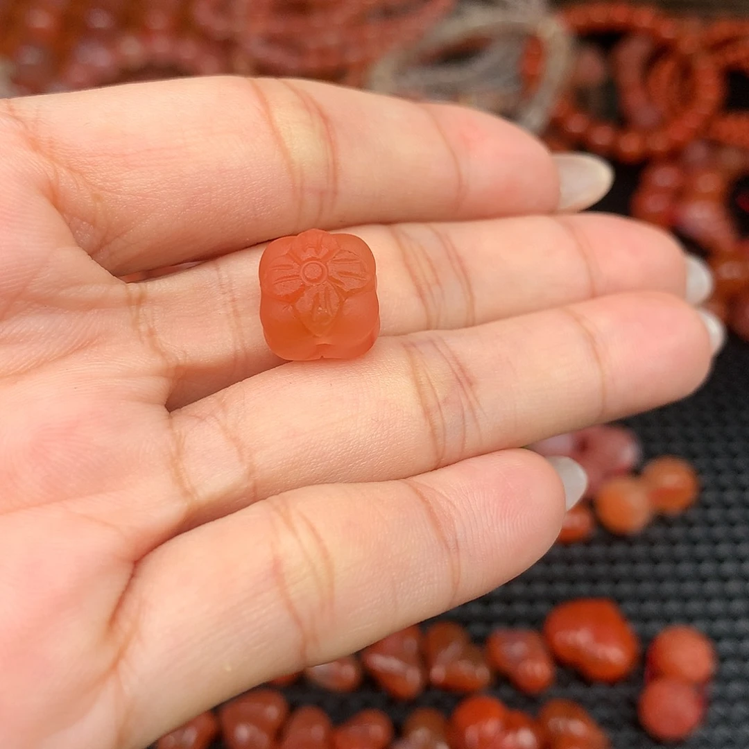 L***Z南红玛瑙未镶嵌吊坠(不含链)多样性发货