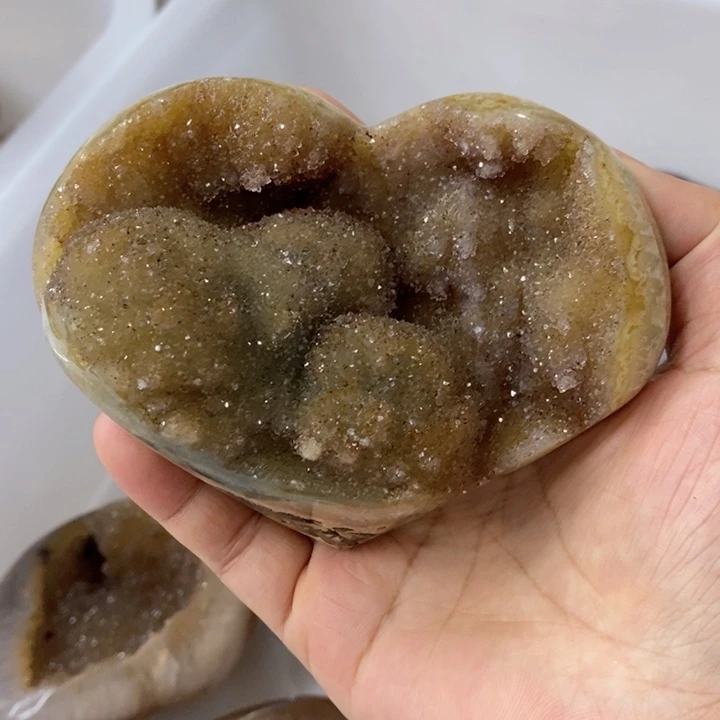 珠宝半成品未镶嵌紫晶