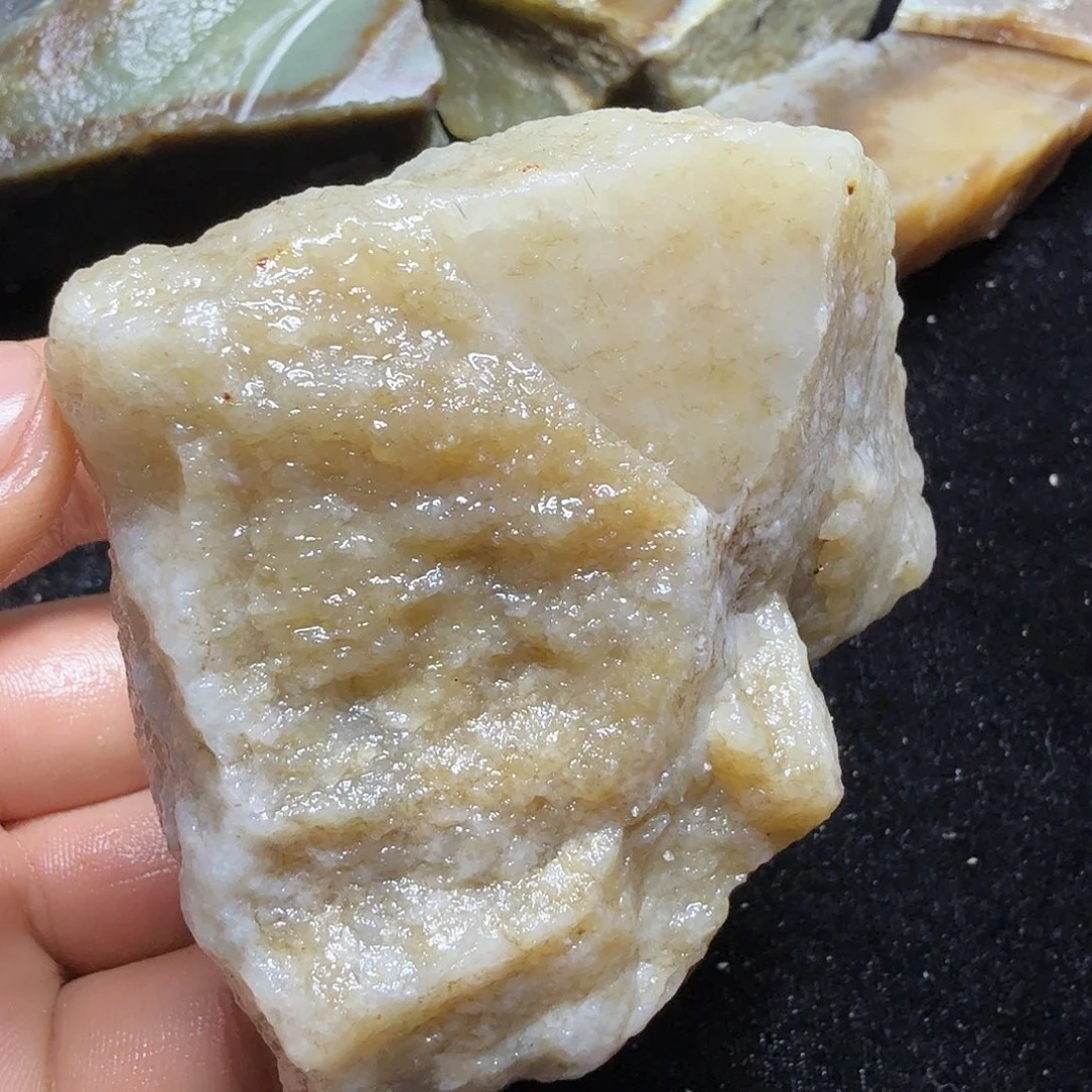 和田玉（糖玉）未镶嵌珠宝半成品