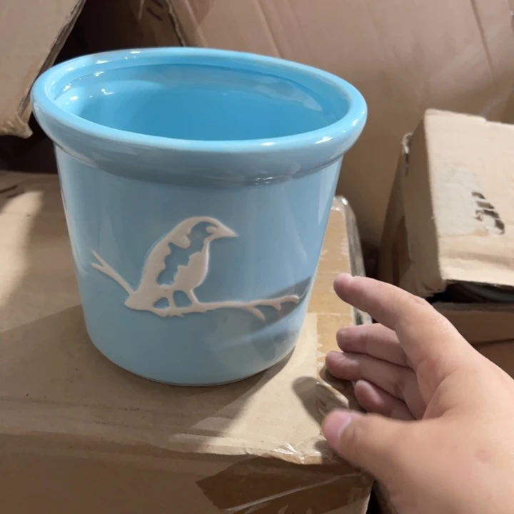 陶瓷花瓶摆件外贸出口（微瑕）高12口13公分