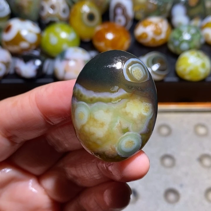 未镶嵌玛瑙/玉髓珠宝半成品66