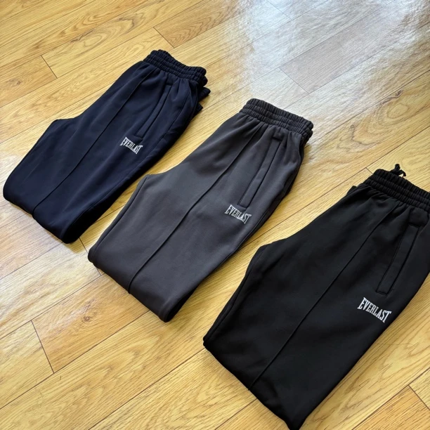 冬季加绒运动裤 三个颜色可选 略修身 拉链口袋